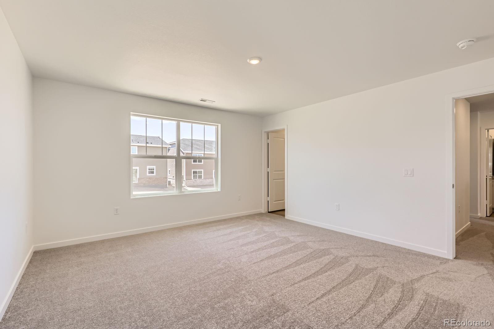 MLS Image #7 for 21996 e 39th place,aurora, Colorado