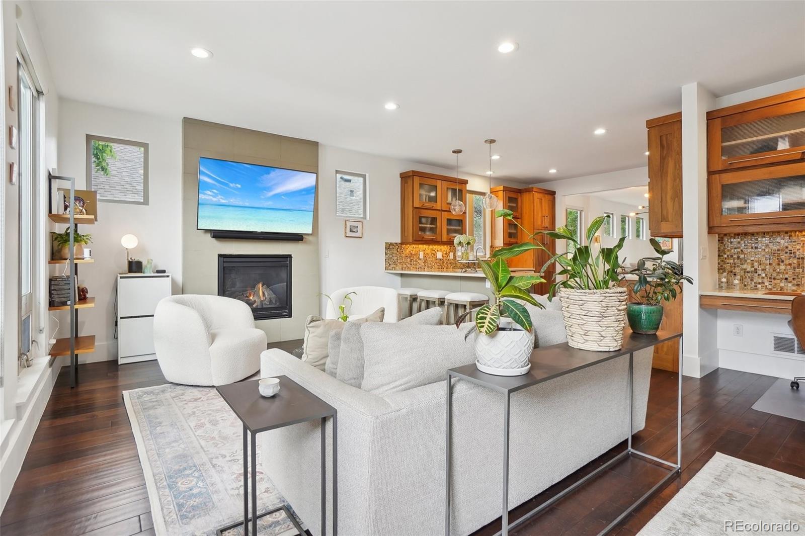 MLS Image #8 for 1511 s pennsylvania street,denver, Colorado