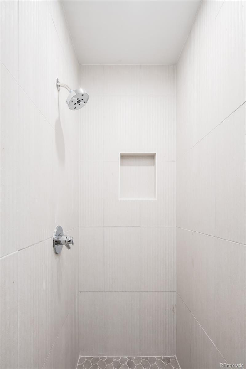 MLS Image #24 for 3433  lawrence street,denver, Colorado