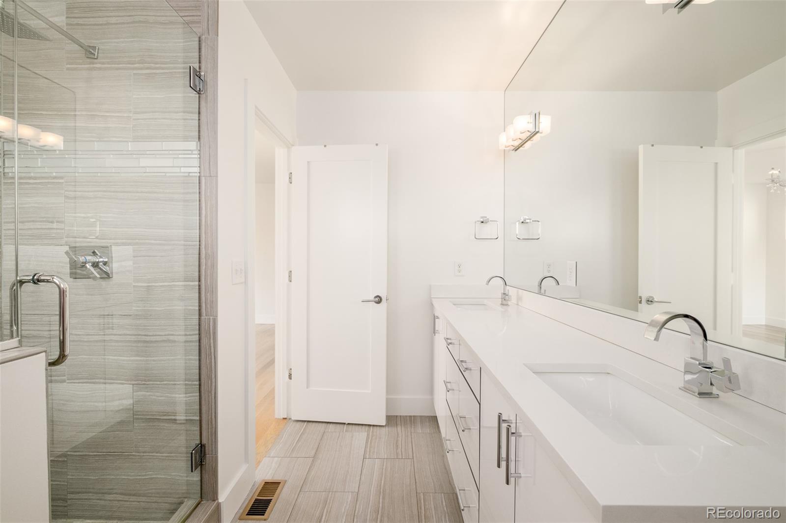 MLS Image #17 for 2685 s acoma street,denver, Colorado