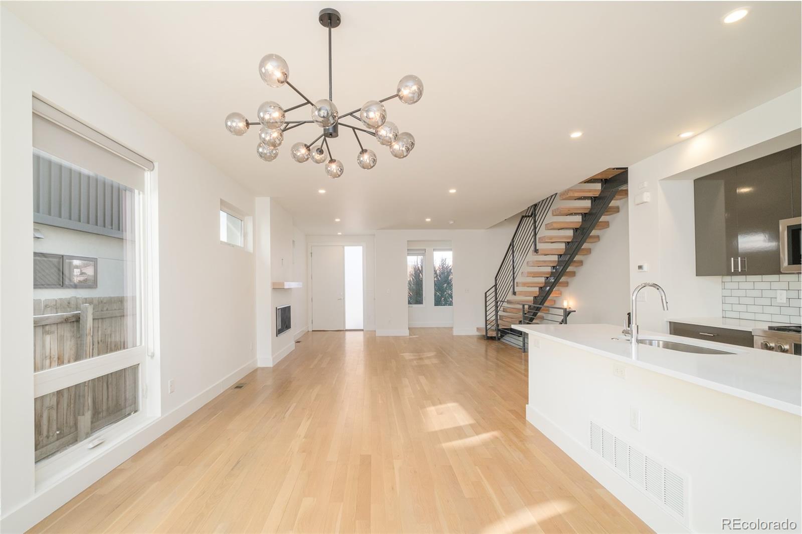 MLS Image #4 for 2685 s acoma street,denver, Colorado