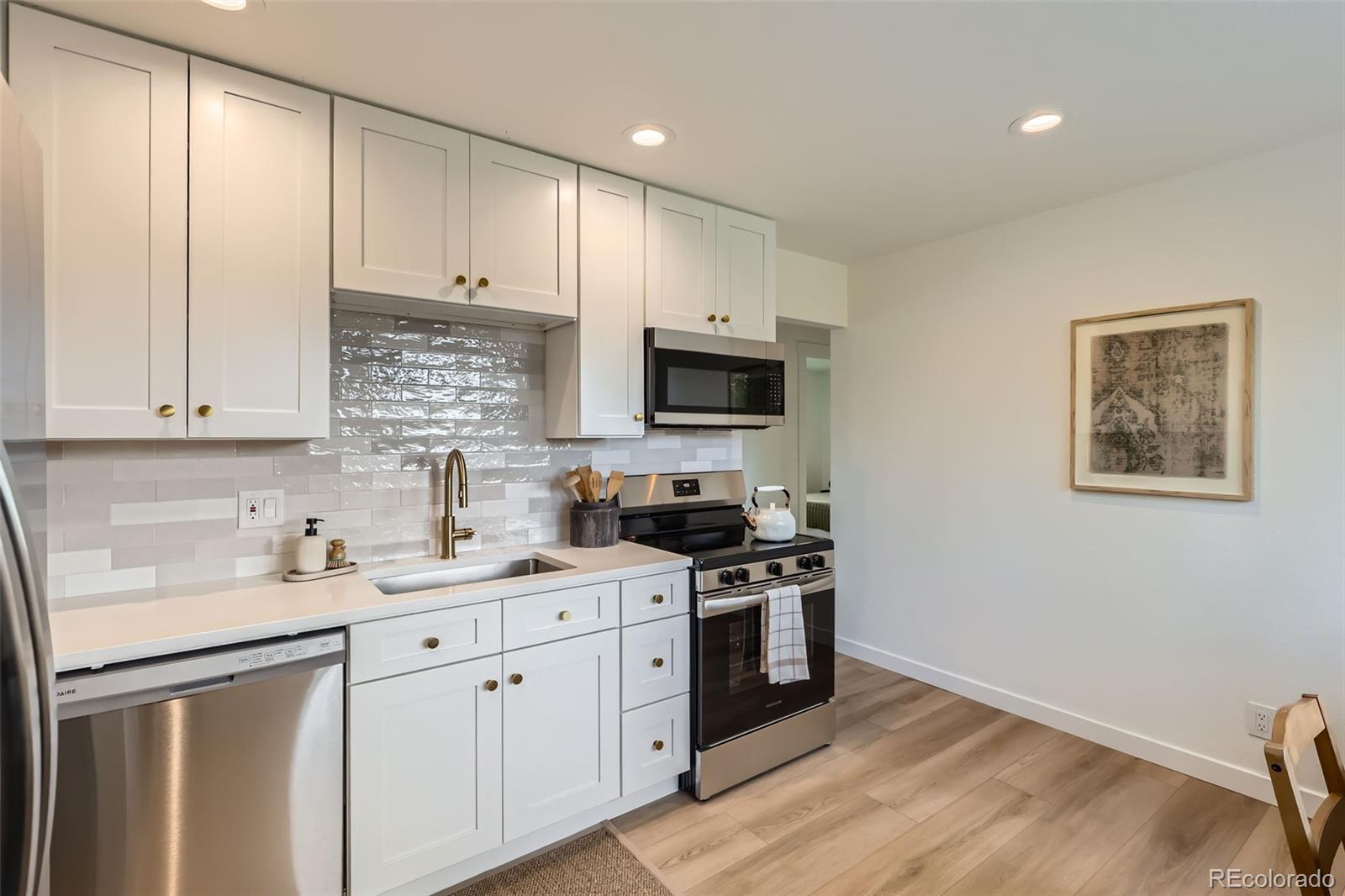 MLS Image #8 for 14317  olmsted drive,denver, Colorado