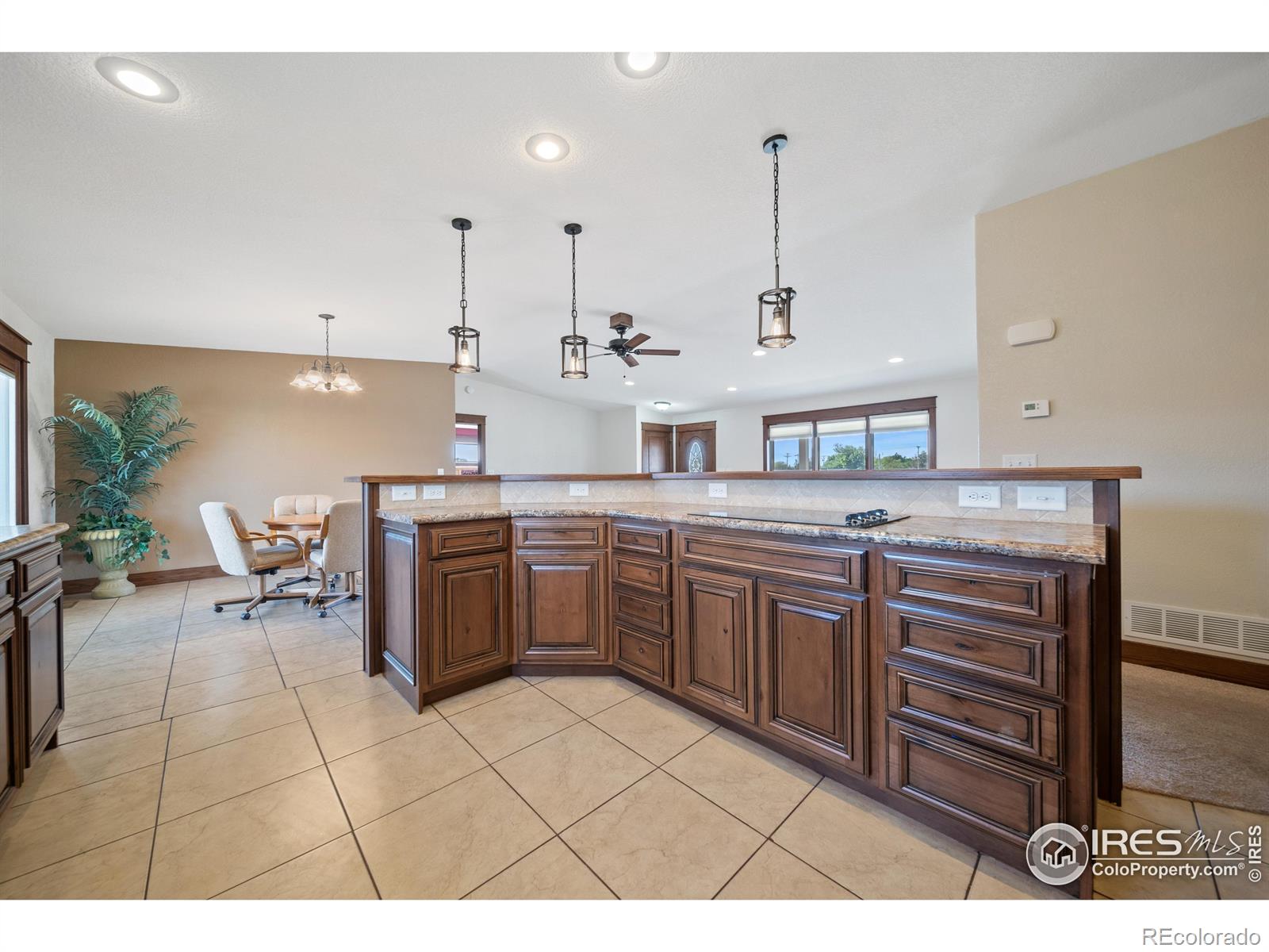 MLS Image #14 for 523 w 10th street,akron, Colorado