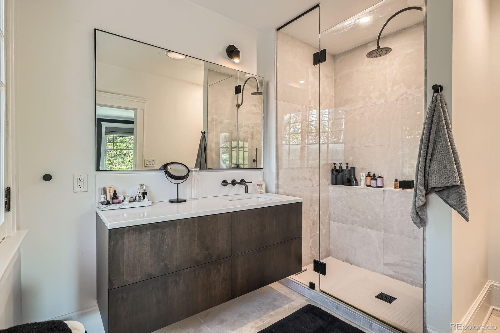 MLS Image #14 for 785  fillmore street,denver, Colorado
