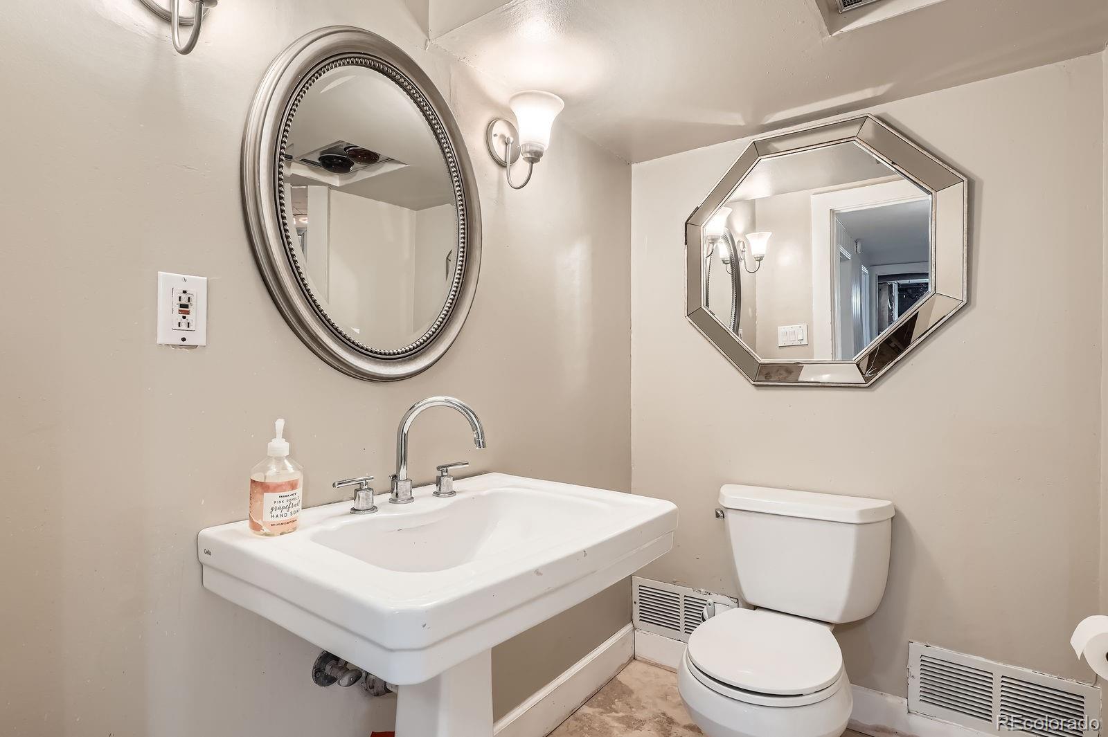 MLS Image #21 for 785  fillmore street,denver, Colorado