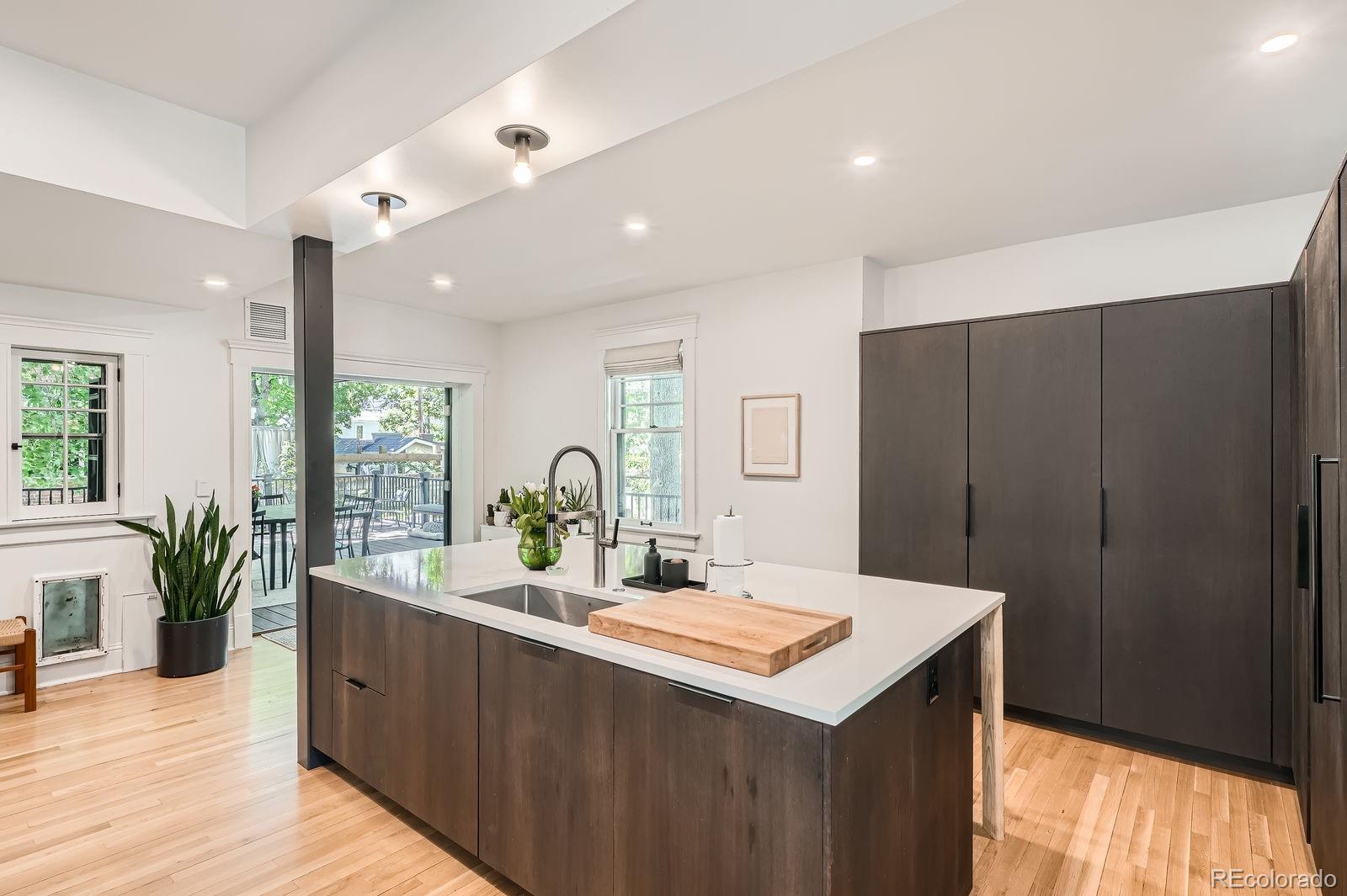 MLS Image #7 for 785  fillmore street,denver, Colorado