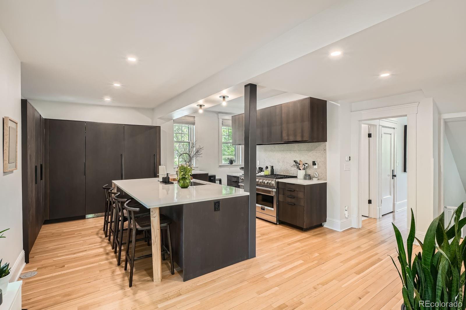 MLS Image #8 for 785  fillmore street,denver, Colorado