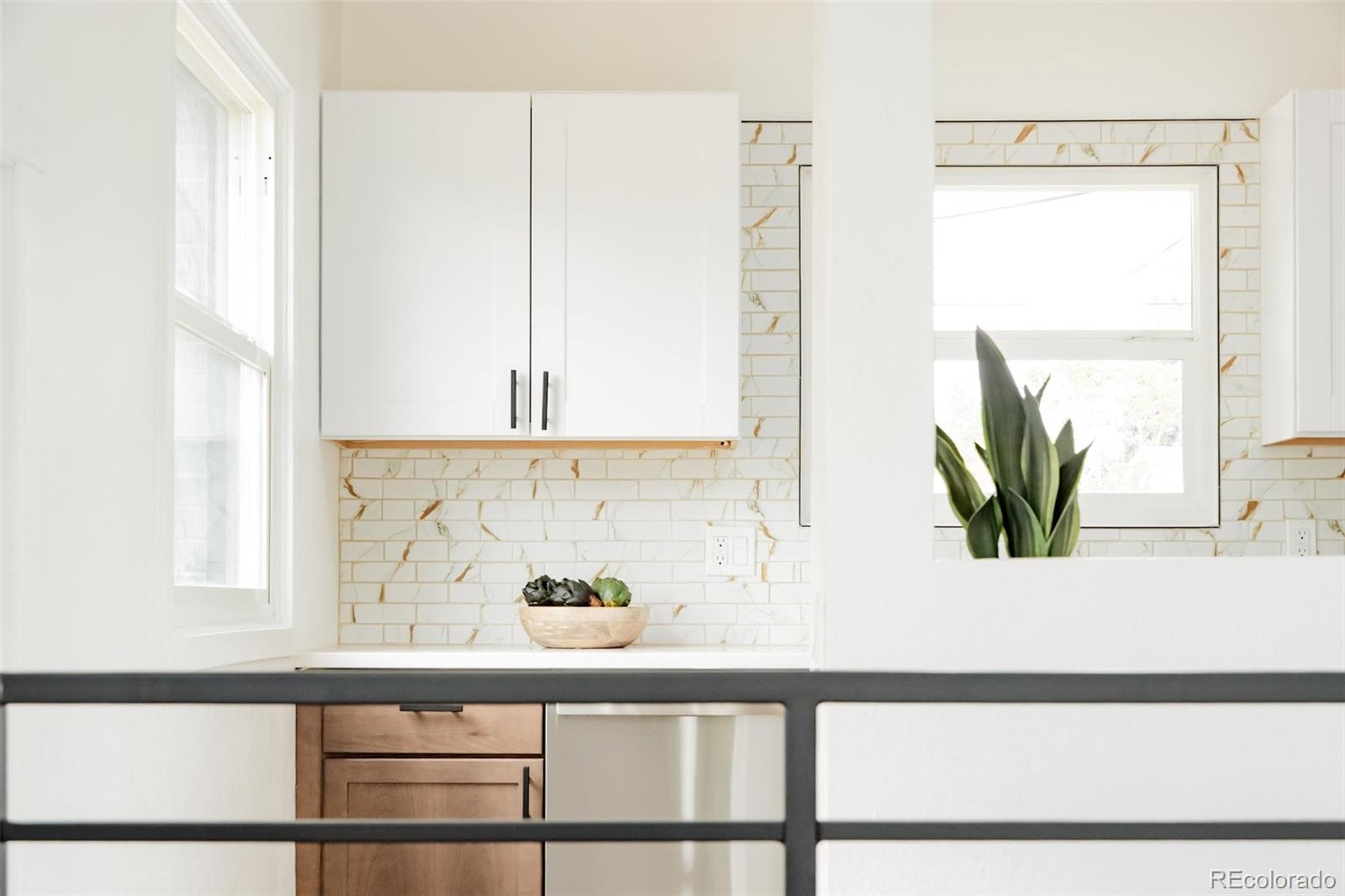 MLS Image #4 for 1617 s quitman street,denver, Colorado