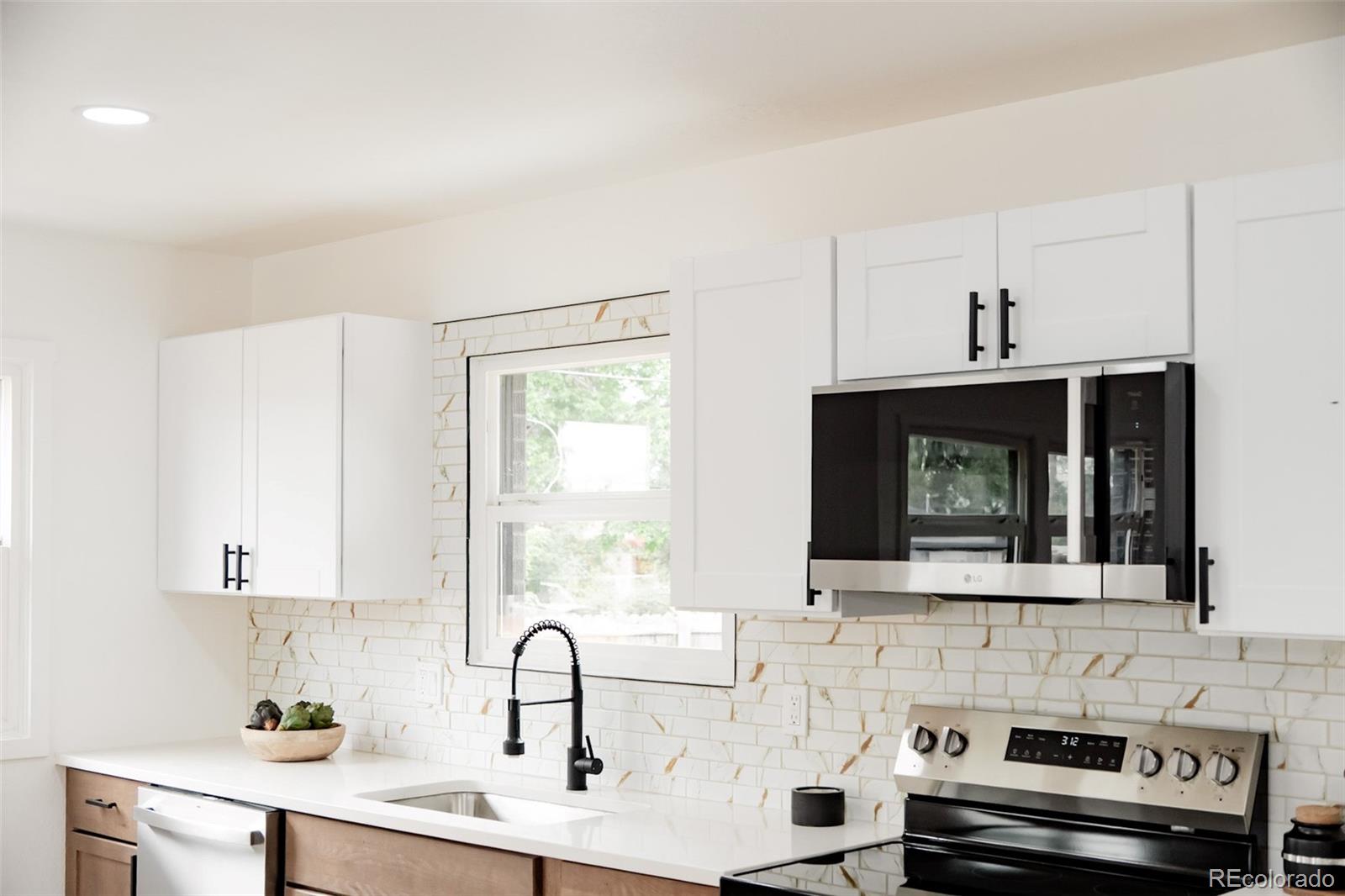 MLS Image #9 for 1617 s quitman street,denver, Colorado