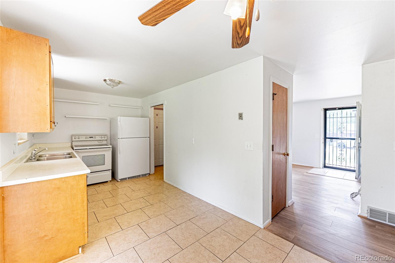 MLS Image #7 for 2630 w asbury avenue,denver, Colorado