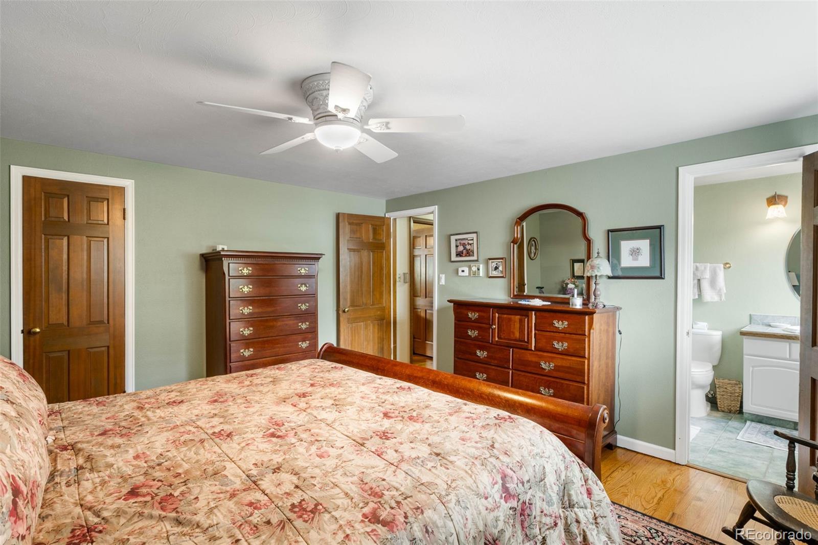 MLS Image #10 for 9765 w 77th drive,arvada, Colorado