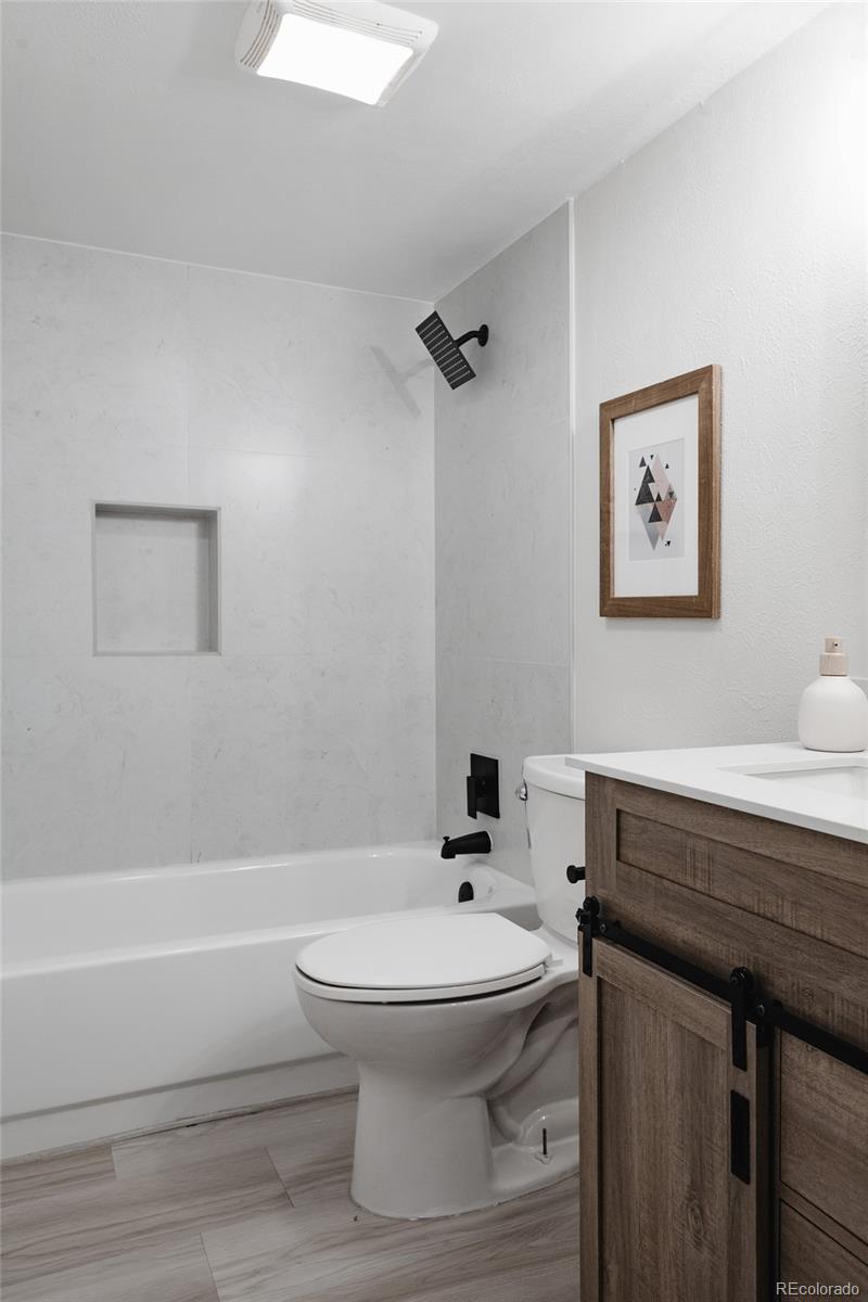 MLS Image #13 for 7395 e eastman avenue,denver, Colorado