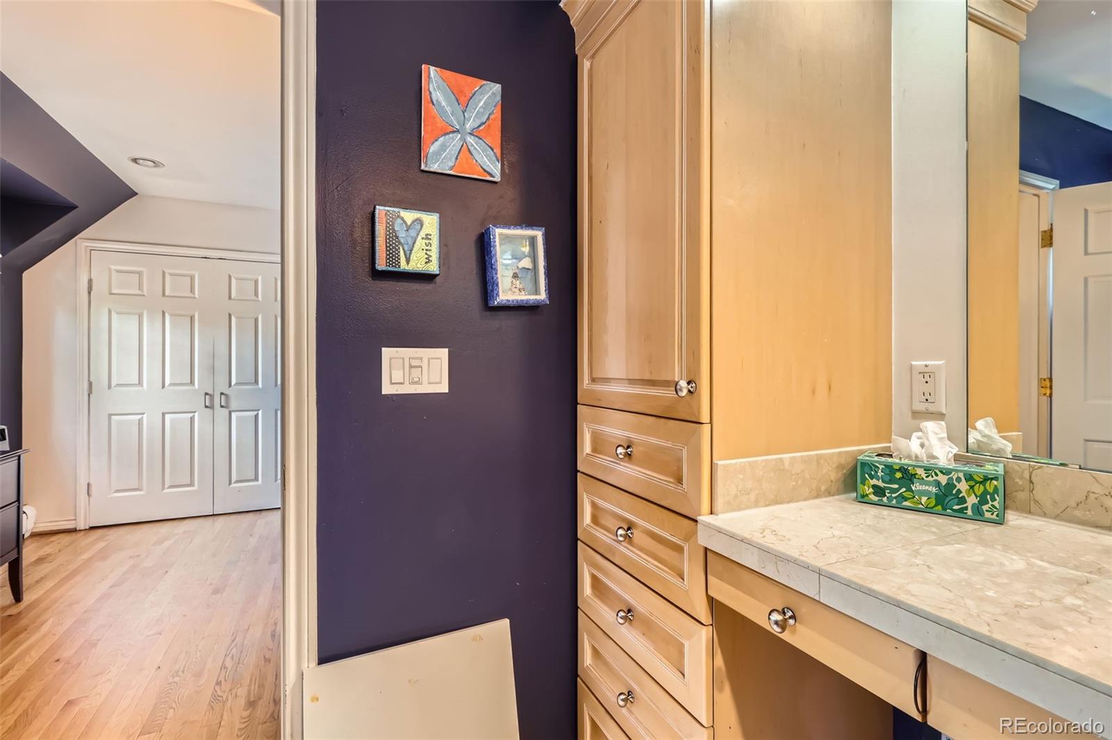 MLS Image #15 for 824 s medea way,denver, Colorado
