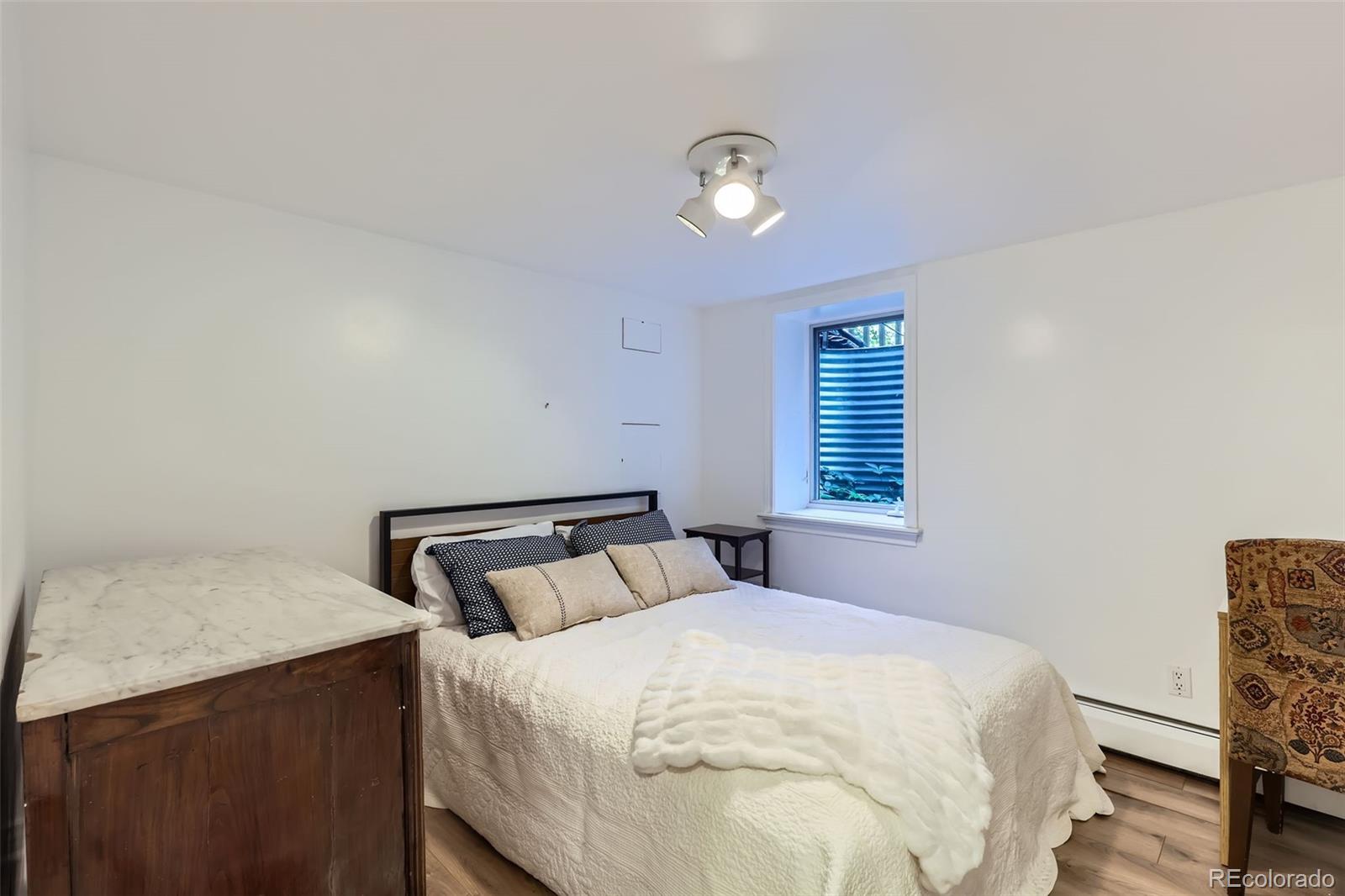 MLS Image #23 for 824 s medea way,denver, Colorado
