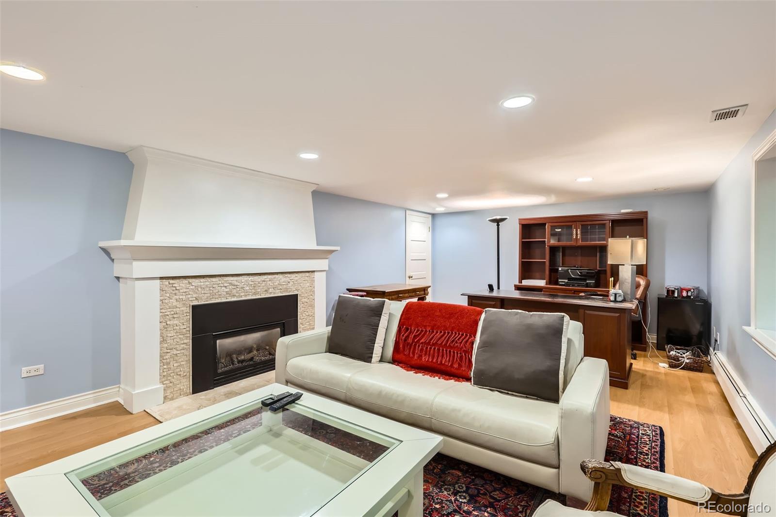 MLS Image #28 for 824 s medea way,denver, Colorado
