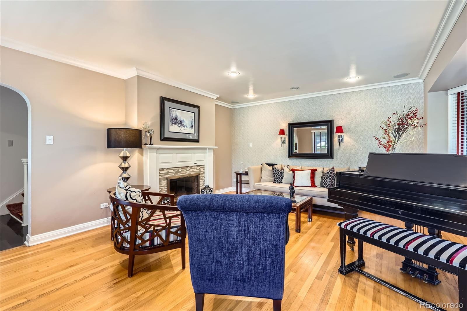MLS Image #7 for 824 s medea way,denver, Colorado