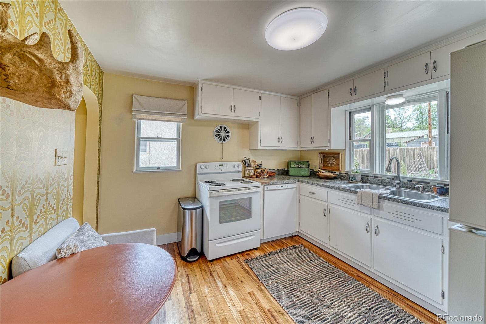 MLS Image #20 for 625 w second street,salida, Colorado