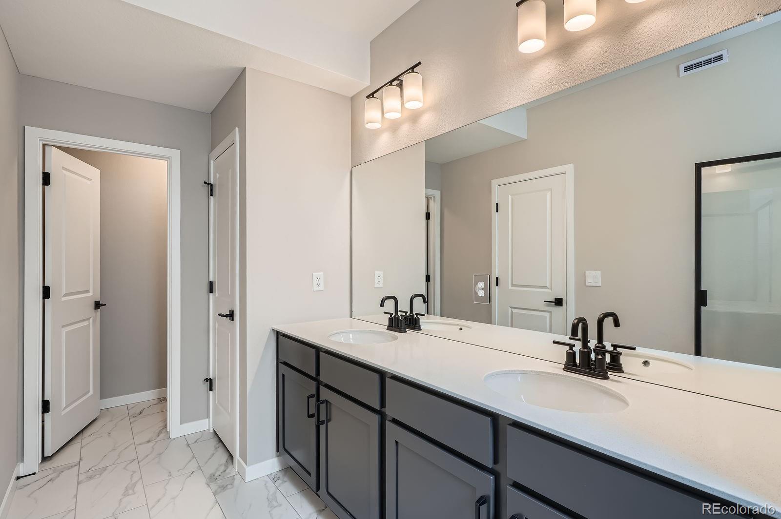 MLS Image #13 for 8321  mount kataka street,littleton, Colorado