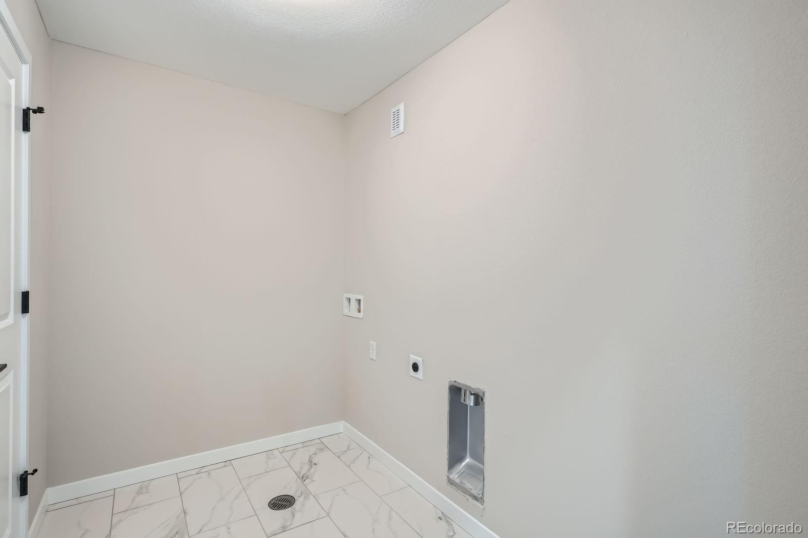 MLS Image #15 for 8321  mount kataka street,littleton, Colorado