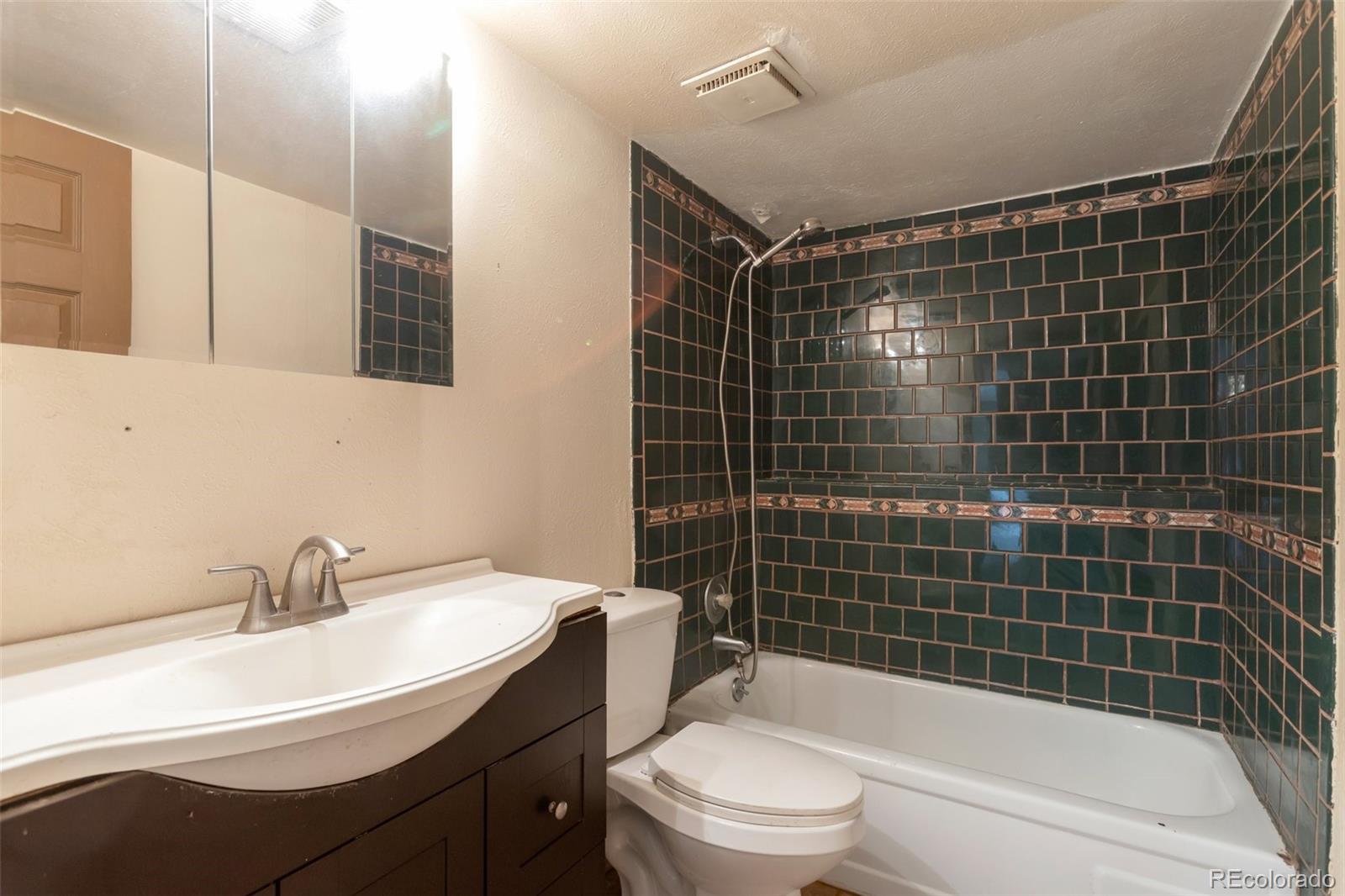 MLS Image #14 for 18950 e kent circle,aurora, Colorado