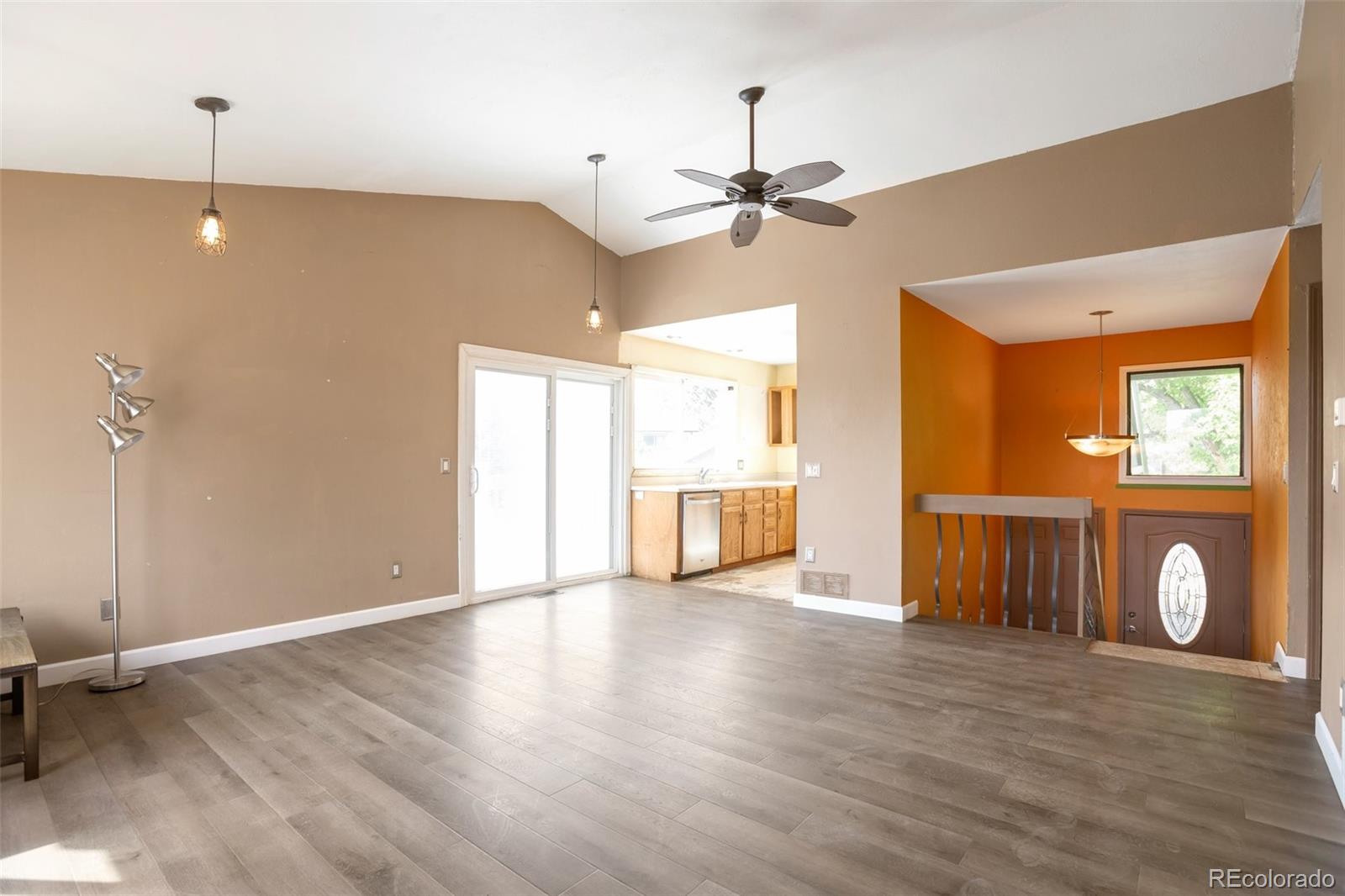MLS Image #5 for 18950 e kent circle,aurora, Colorado