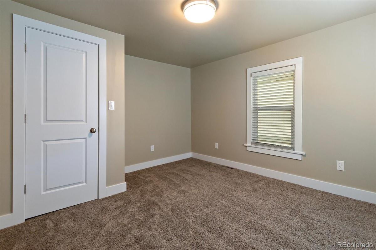 MLS Image #8 for 915 n irving street,denver, Colorado