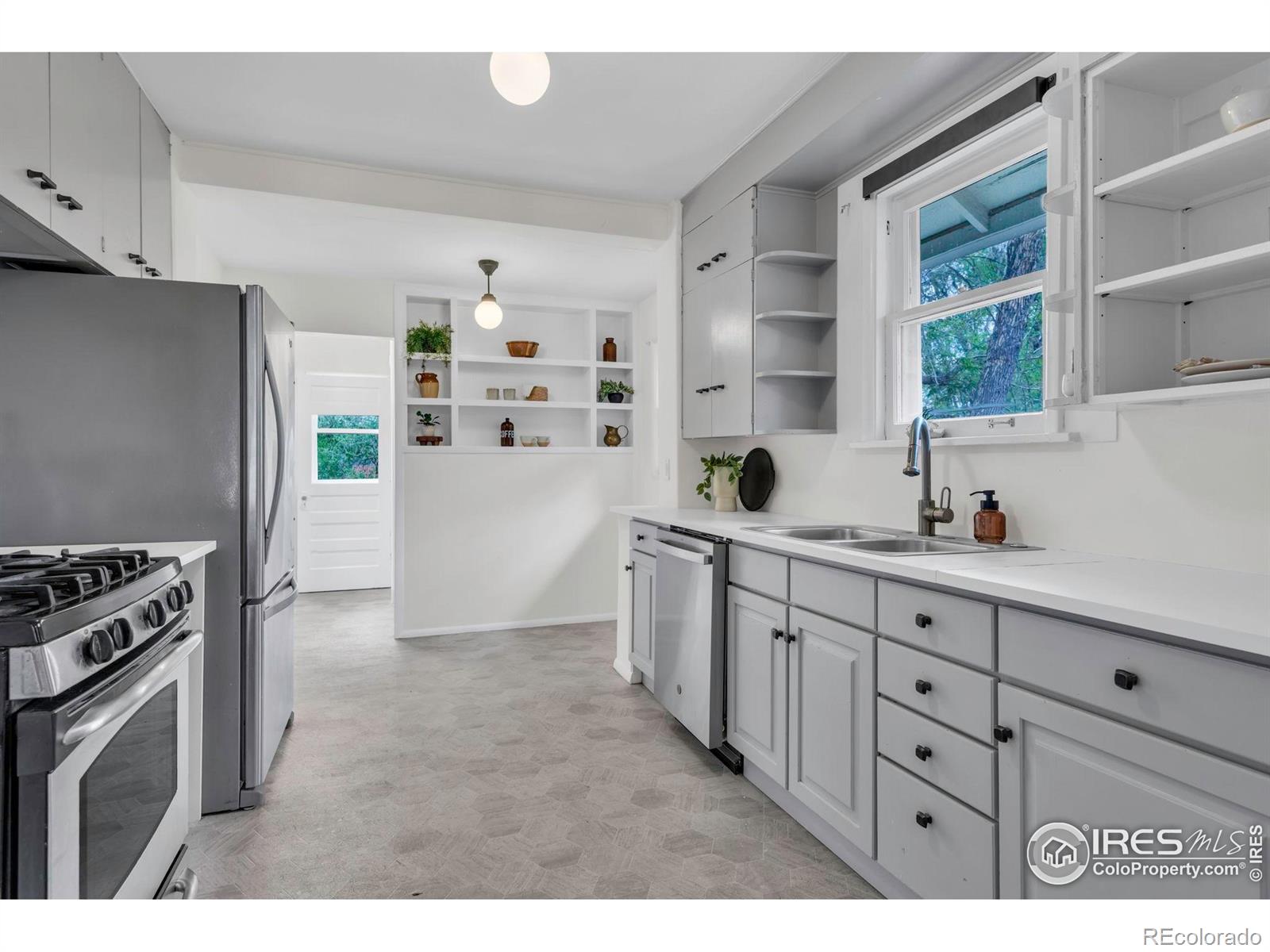 MLS Image #14 for 322  vivian street,longmont, Colorado