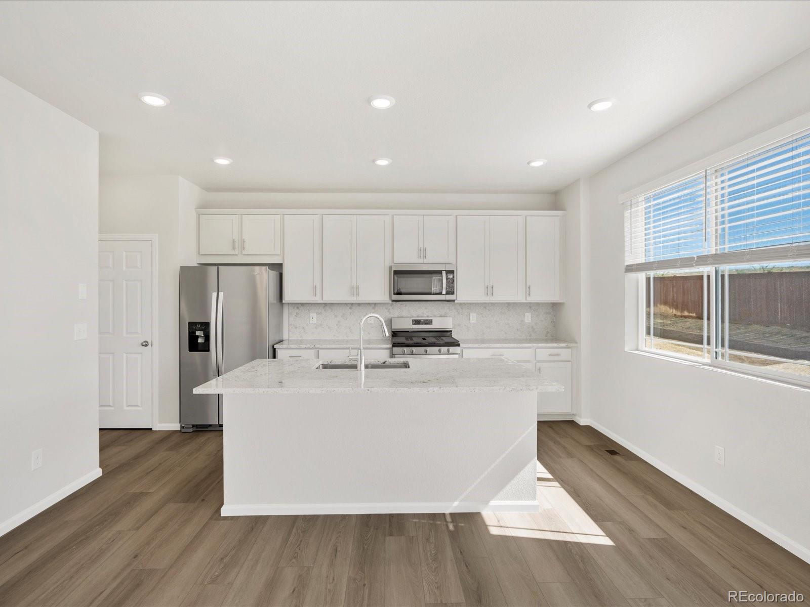 MLS Image #10 for 8850  sedalia street,commerce city, Colorado
