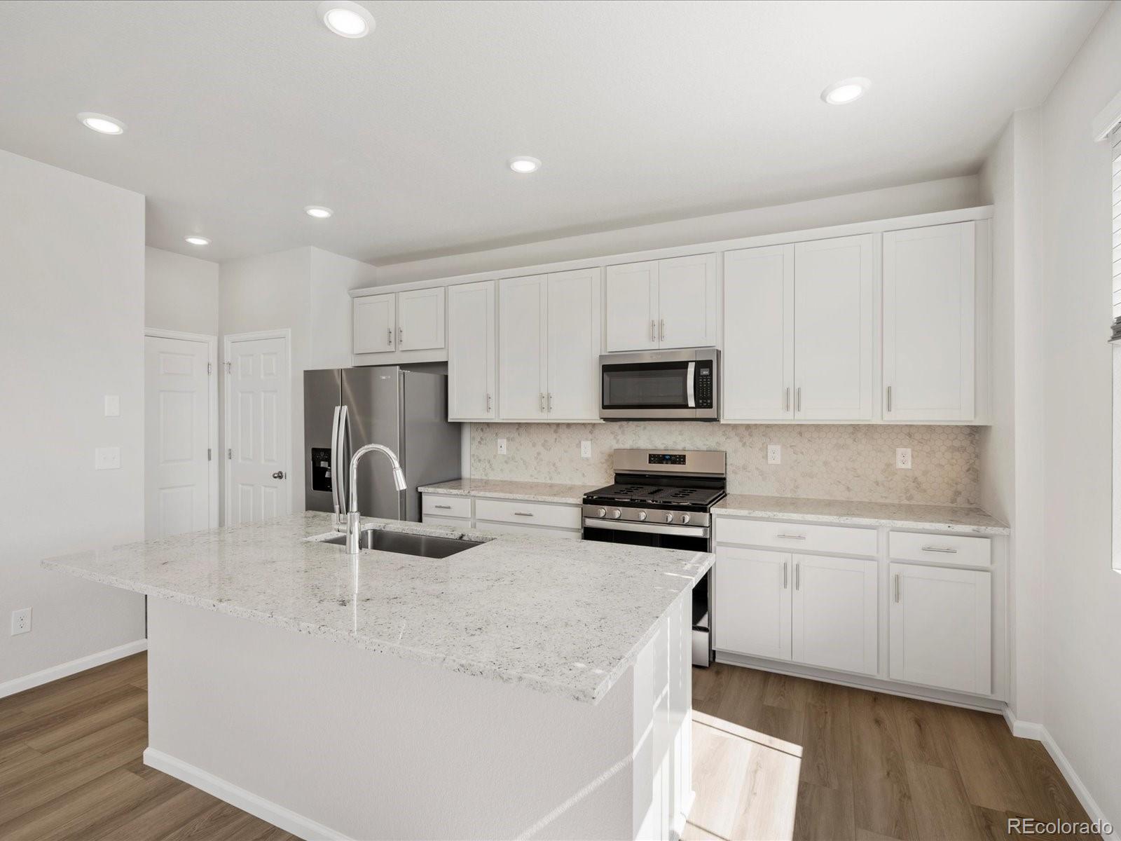 MLS Image #11 for 8850  sedalia street,commerce city, Colorado