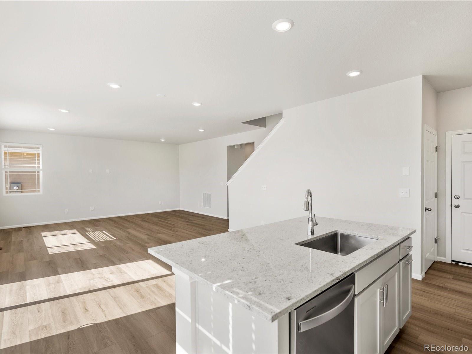 MLS Image #13 for 8850  sedalia street,commerce city, Colorado