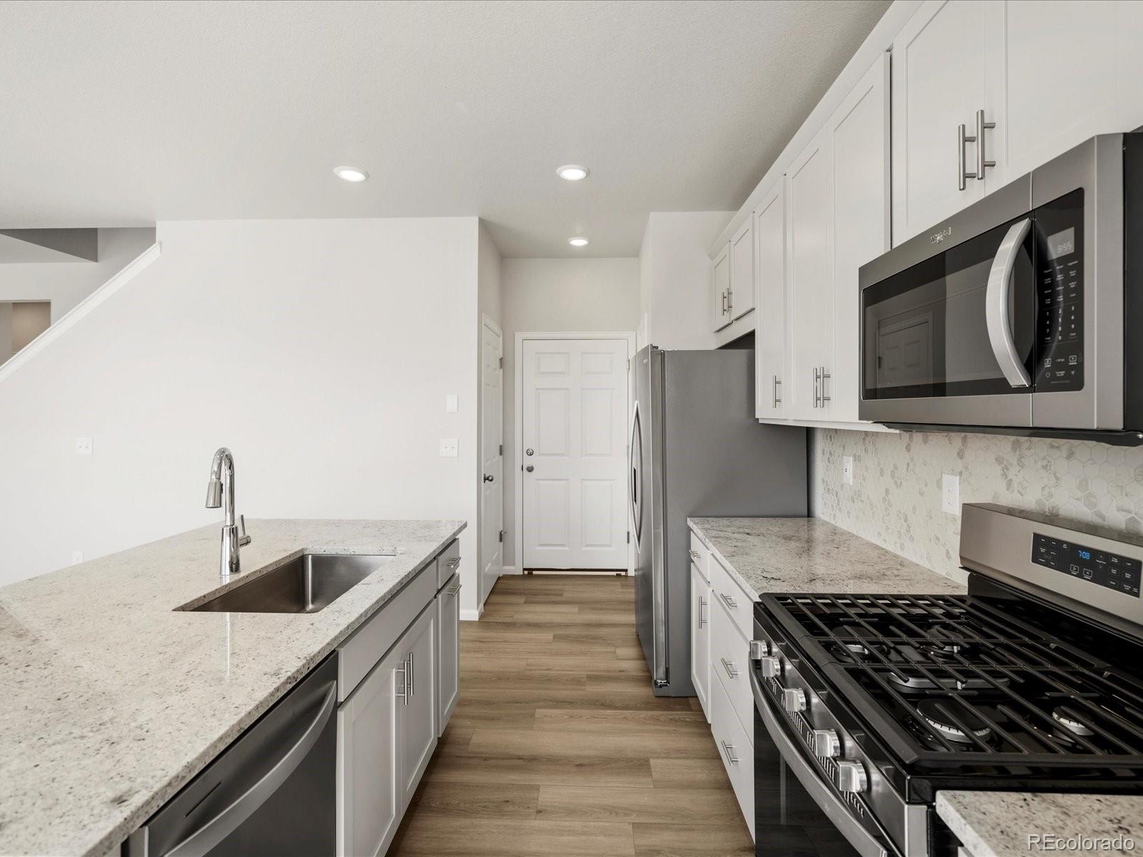 MLS Image #14 for 8850  sedalia street,commerce city, Colorado