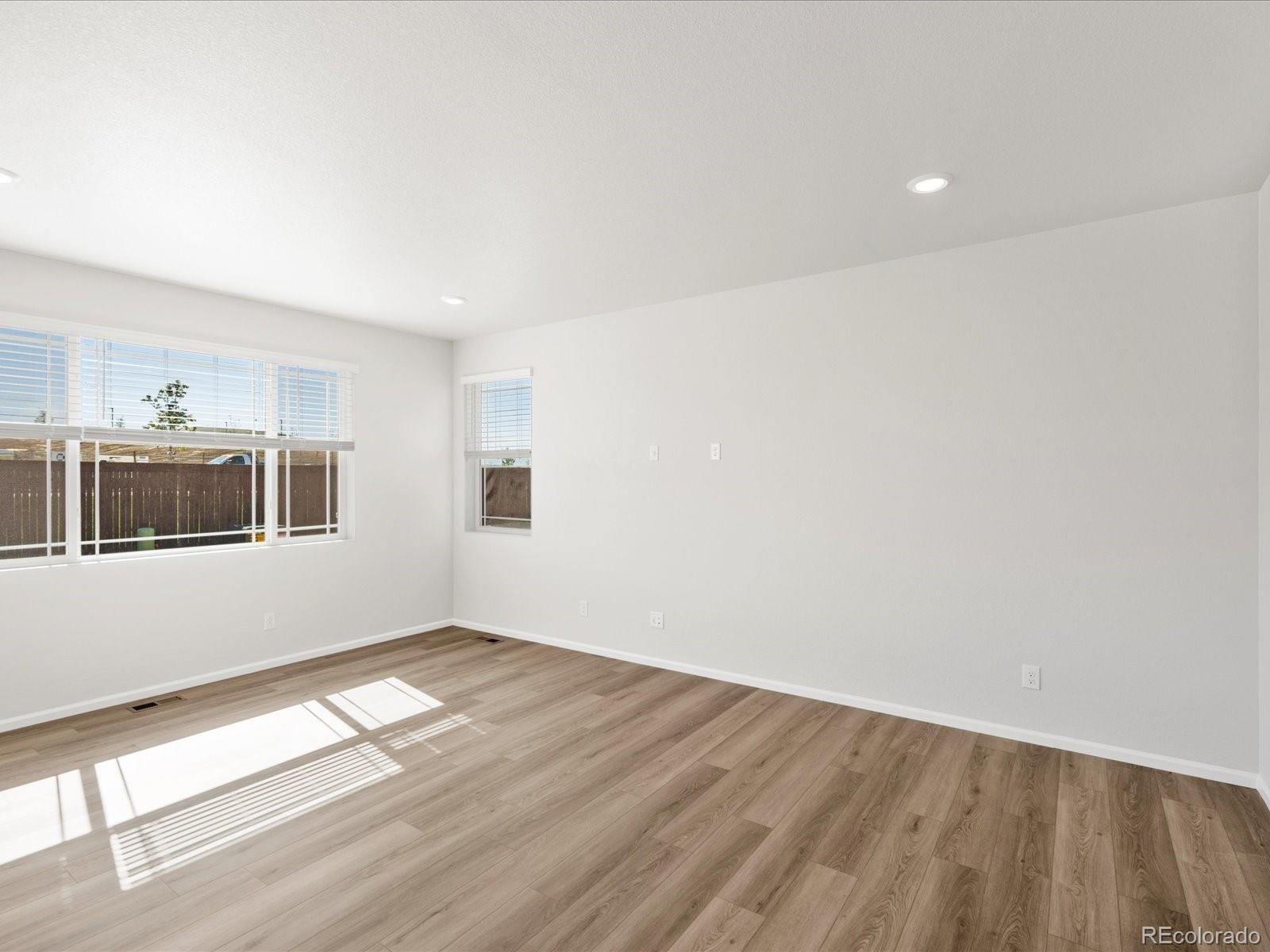 MLS Image #7 for 8850  sedalia street,commerce city, Colorado