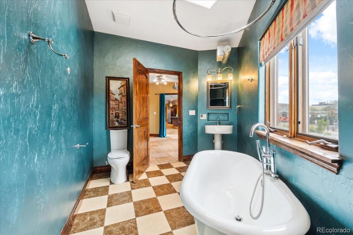 MLS Image #11 for 2150  curtis street,denver, Colorado