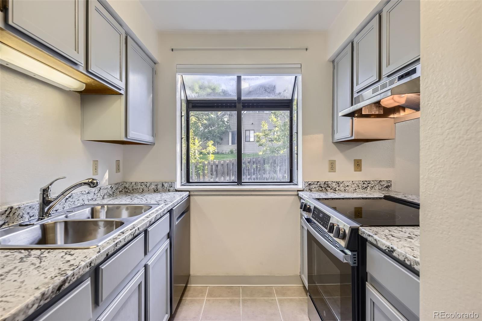 MLS Image #15 for 12368 w nevada place,lakewood, Colorado