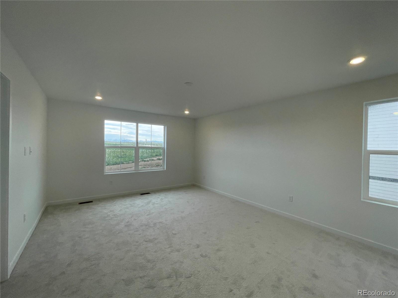 MLS Image #4 for 360  donna lane,johnstown, Colorado