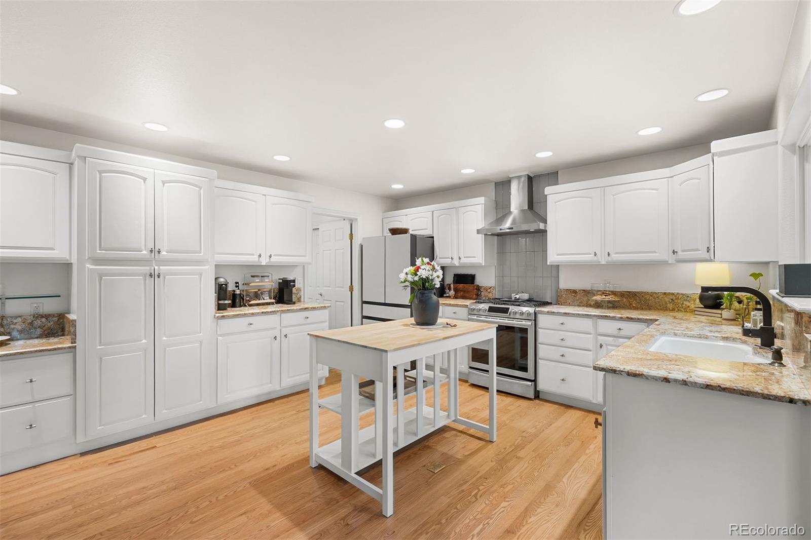 MLS Image #7 for 1935  poncha court,larkspur, Colorado