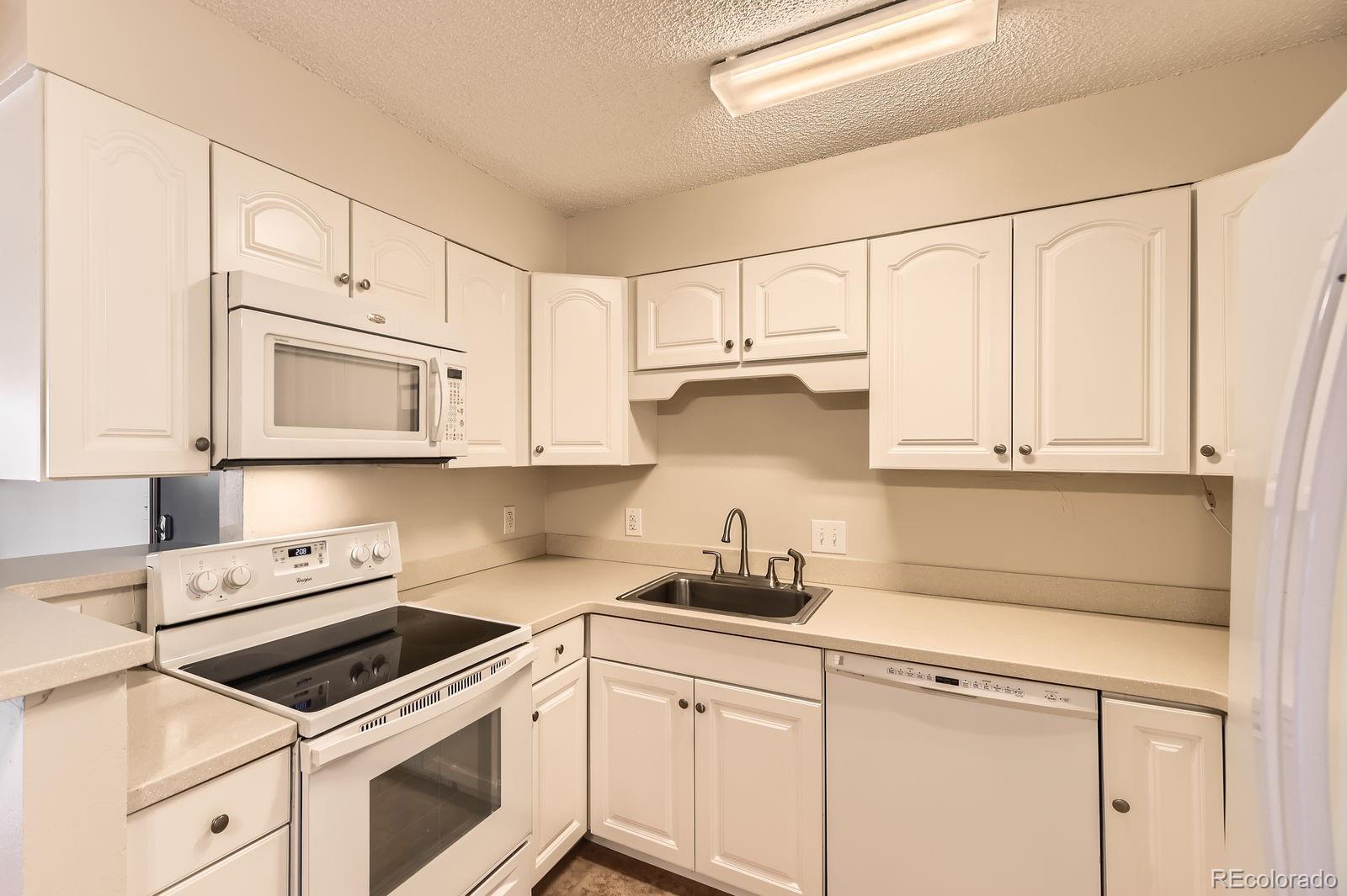 MLS Image #3 for 3315 s ammons street,lakewood, Colorado