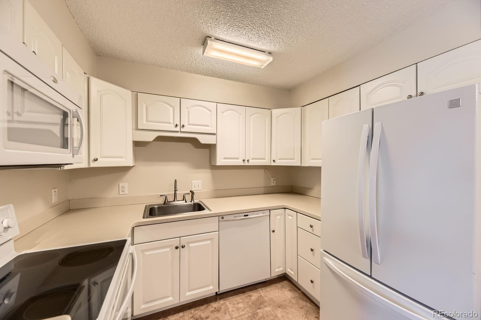 MLS Image #4 for 3315 s ammons street,lakewood, Colorado