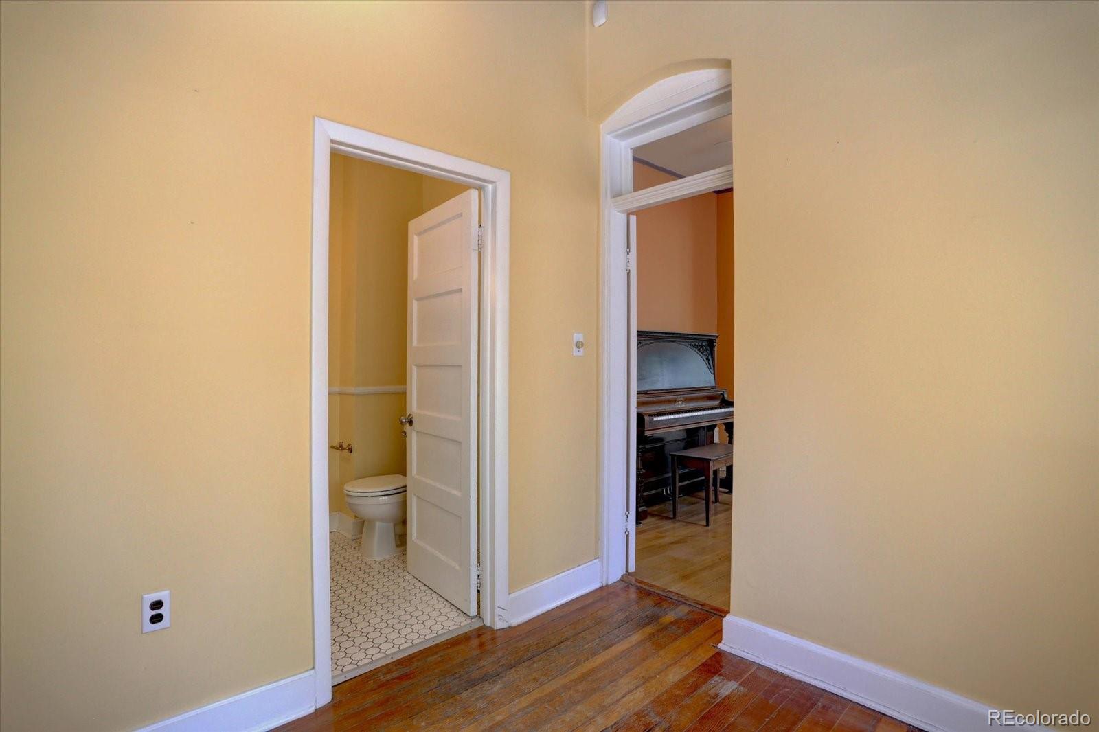 MLS Image #13 for 1315  gaylord street,denver, Colorado