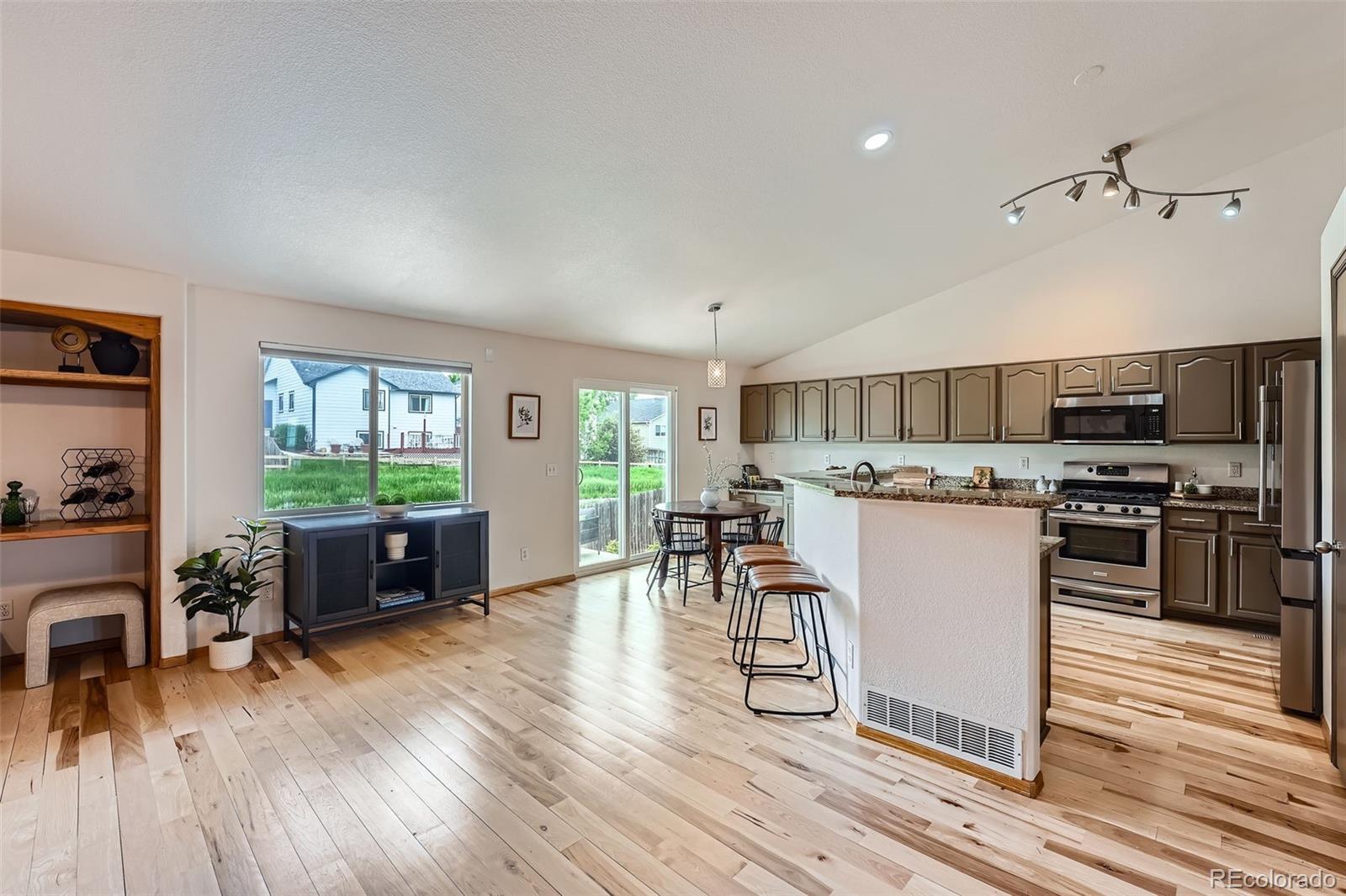 MLS Image #13 for 5394 s valdai way,aurora, Colorado