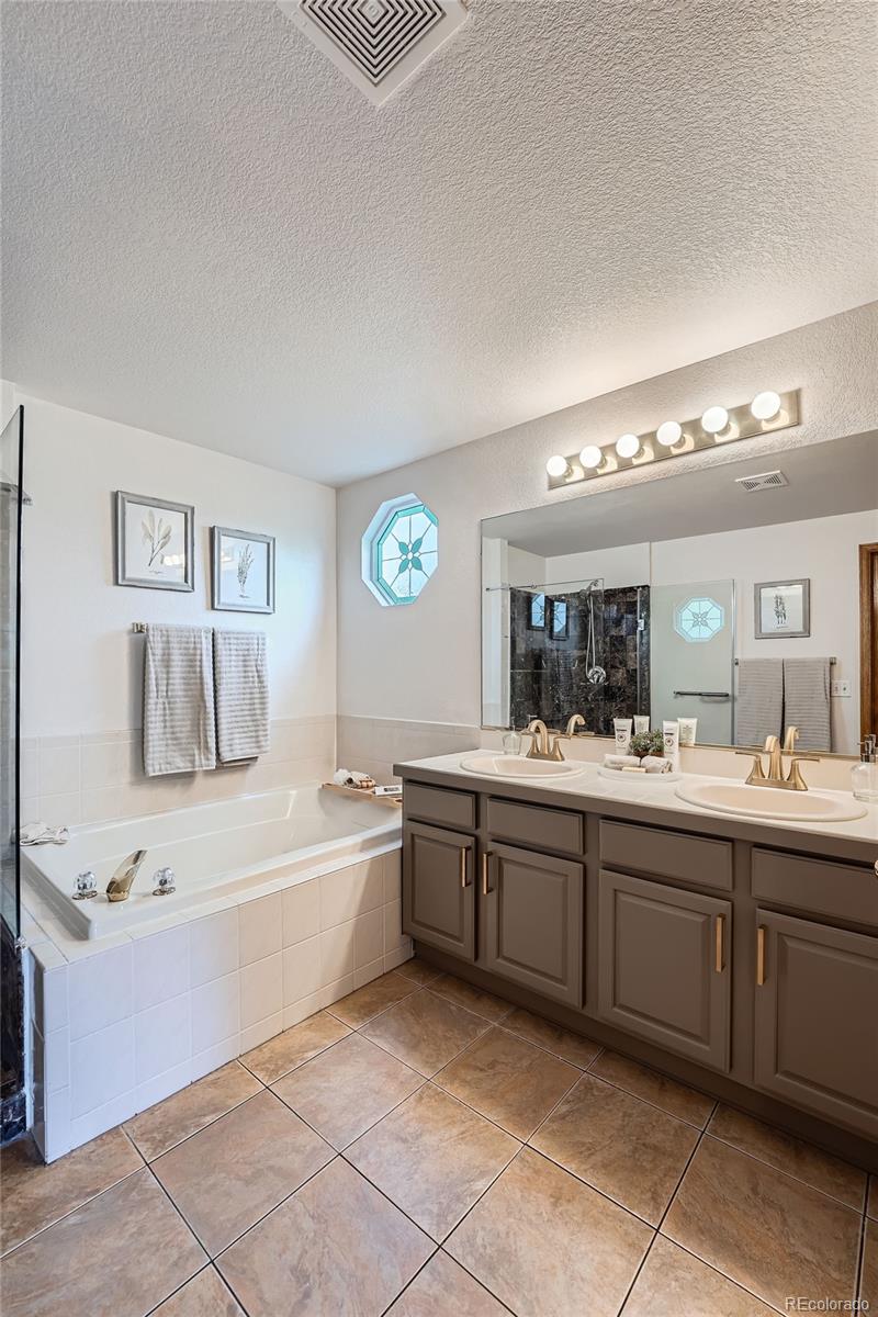 MLS Image #20 for 5394 s valdai way,aurora, Colorado