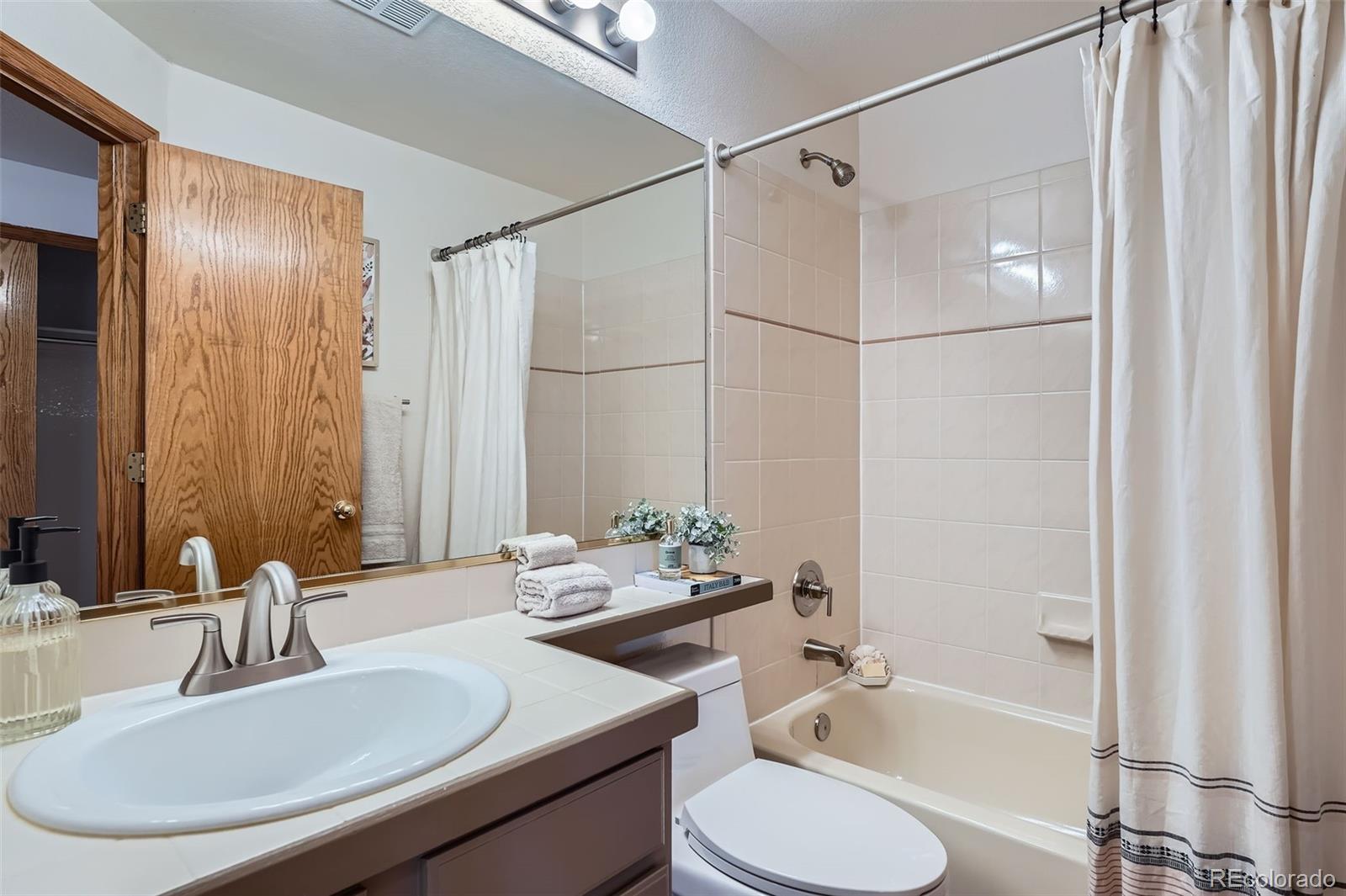 MLS Image #23 for 5394 s valdai way,aurora, Colorado