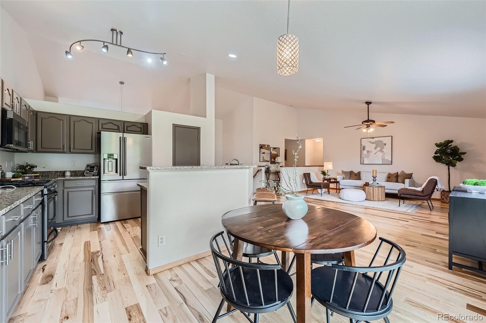 MLS Image #4 for 5394 s valdai way,aurora, Colorado