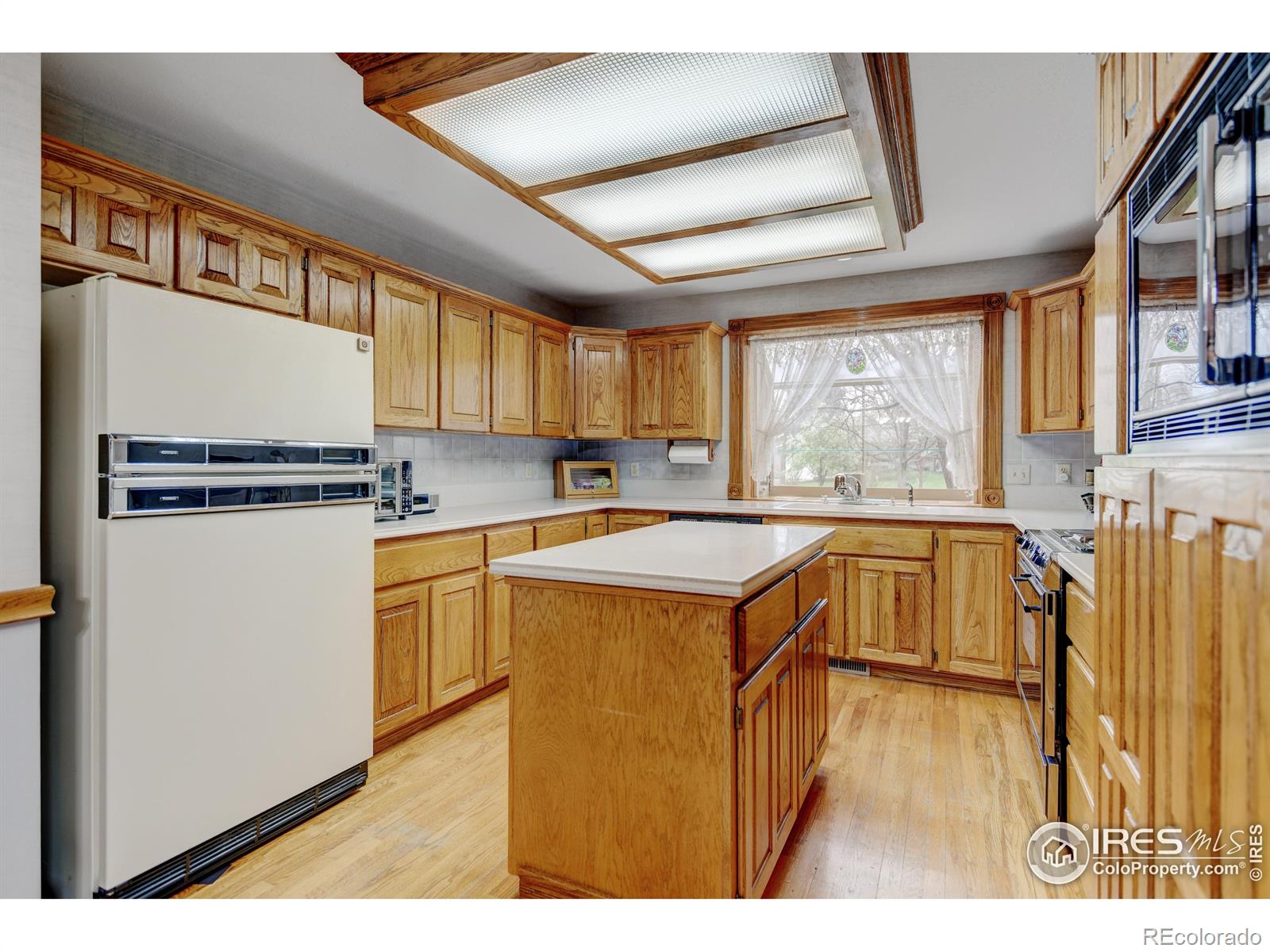 MLS Image #10 for 7505  estate circle,niwot, Colorado