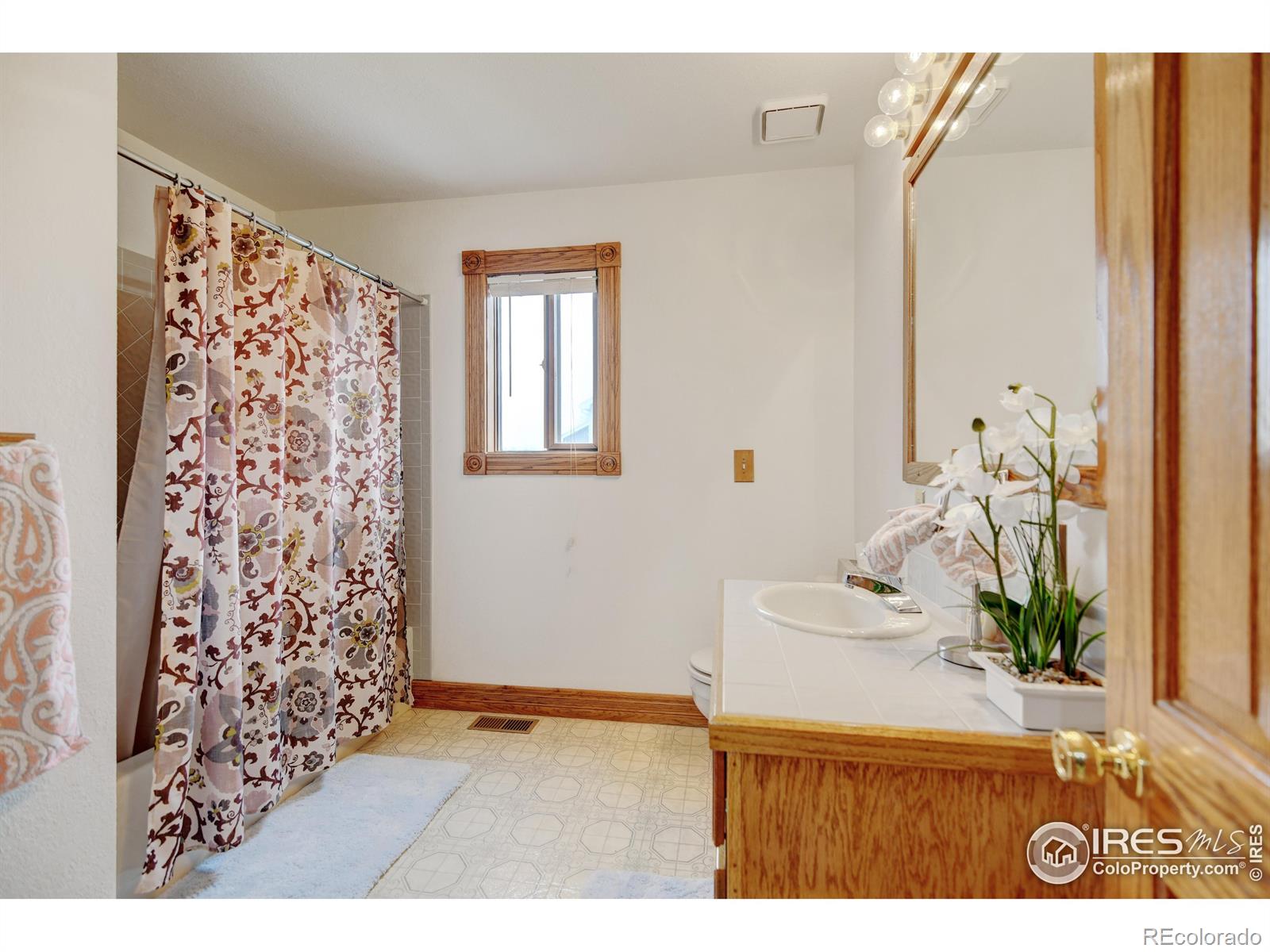 MLS Image #24 for 7505  estate circle,niwot, Colorado
