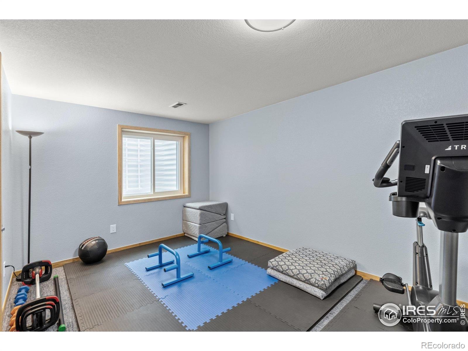MLS Image #24 for 2437  maplewood circle,longmont, Colorado