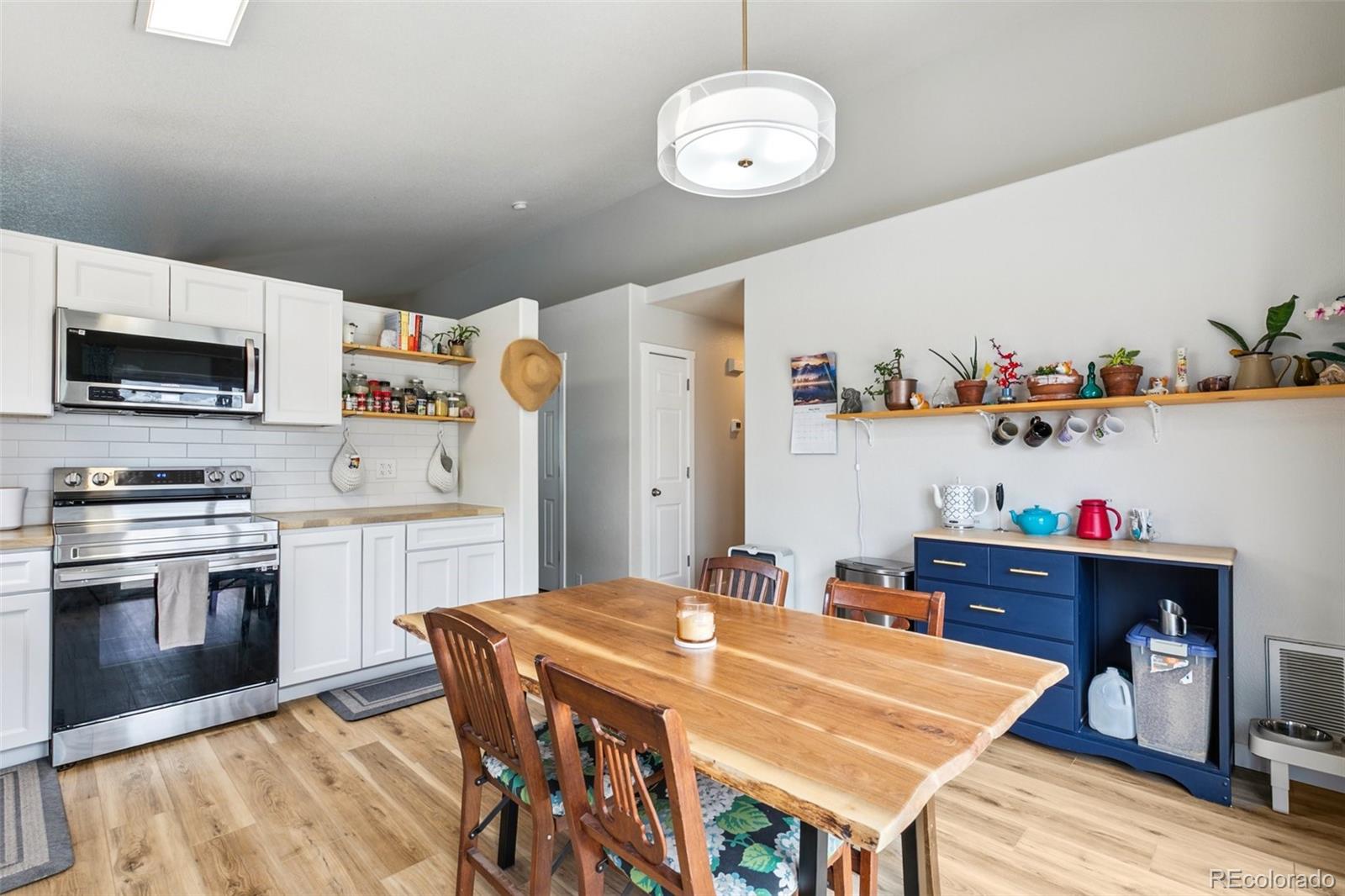 MLS Image #9 for 1385  lords hill drive,fountain, Colorado