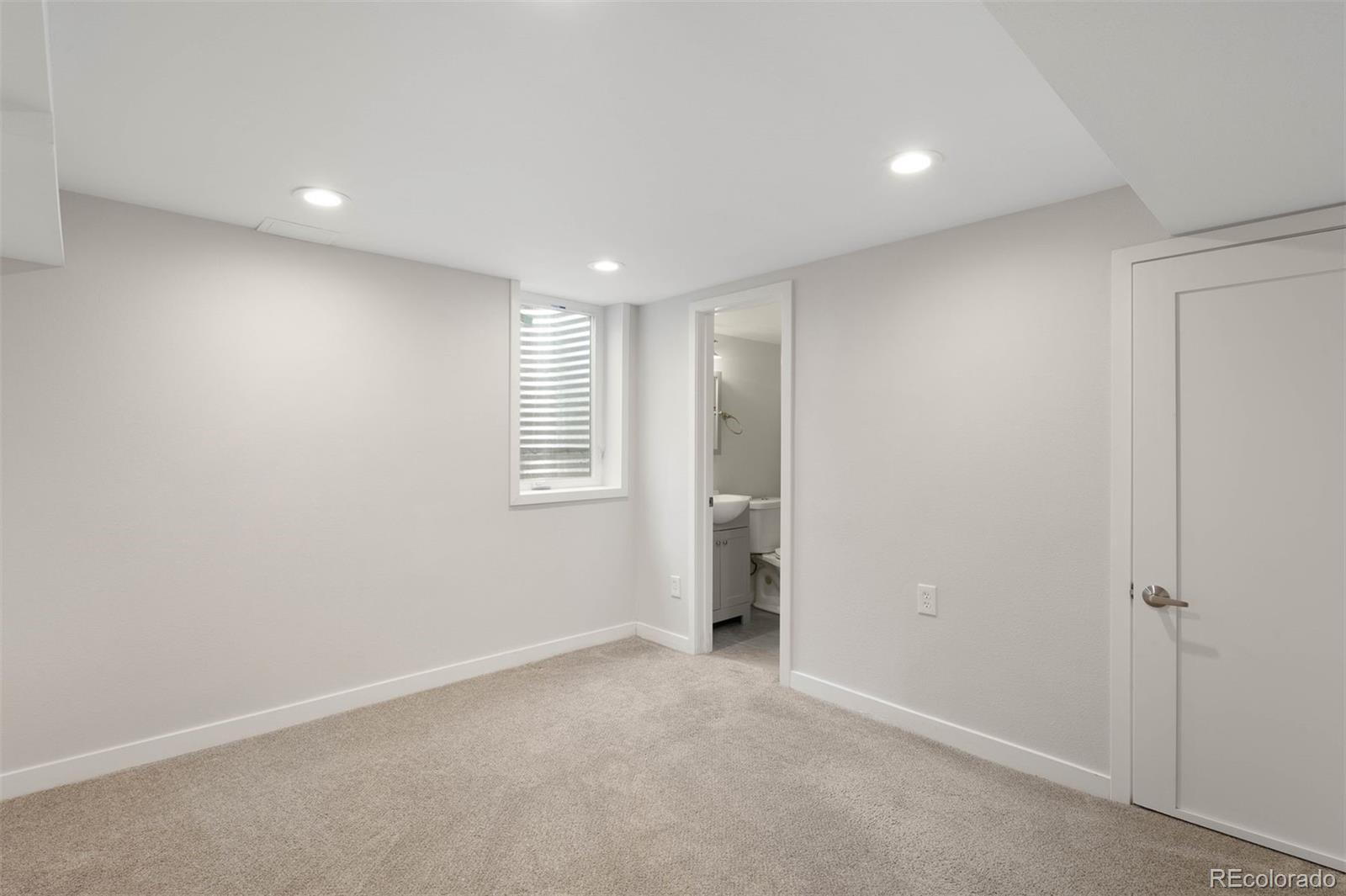 MLS Image #16 for 1035 s garfield street,denver, Colorado