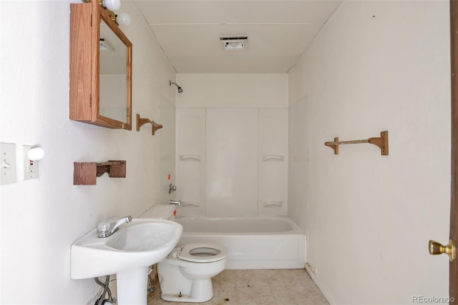 MLS Image #12 for 554 e pleasant avenue,byers, Colorado