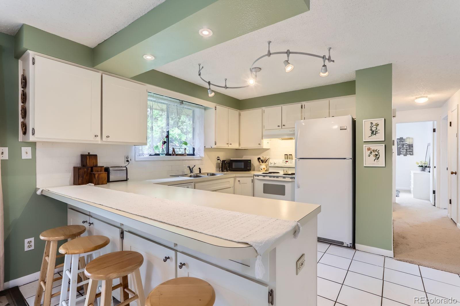 MLS Image #6 for 2310  squires court,longmont, Colorado